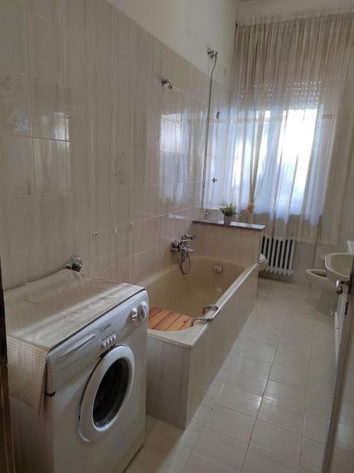 B&B La Finestra Sul Mare 里帕特兰索内 外观 照片