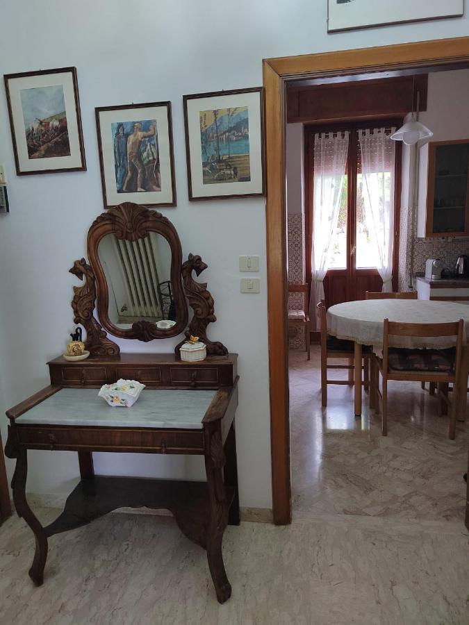 B&B La Finestra Sul Mare 里帕特兰索内 外观 照片